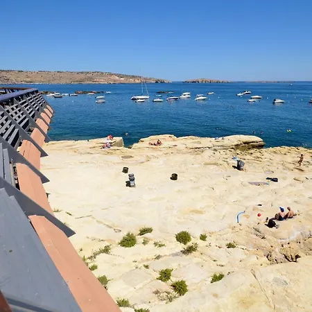 Getawaysmalta - Seashells 2-bedroom In Bugibba Apartamento *