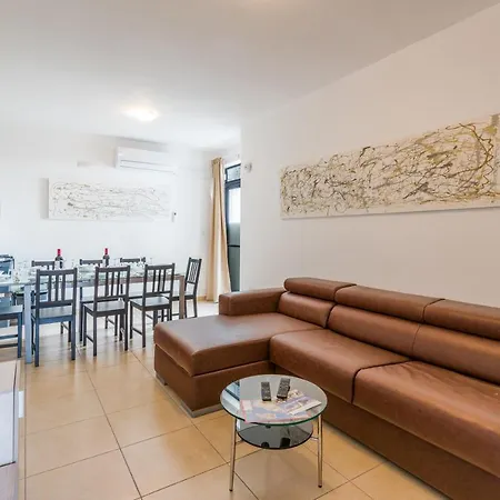 Getawaysmalta - Seashells 2-bedroom In Bugibba Appartamento