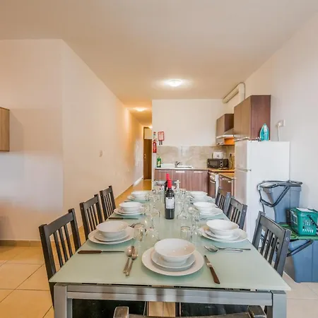 Getawaysmalta - Seashells 2-bedroom In Bugibba St Paul's Bay