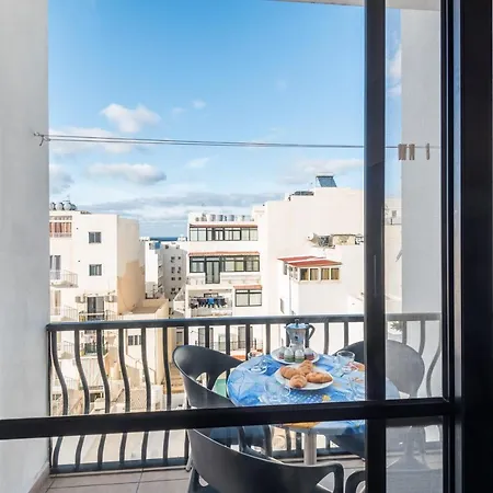 Getawaysmalta - Seashells 2-bedroom In Bugibba *